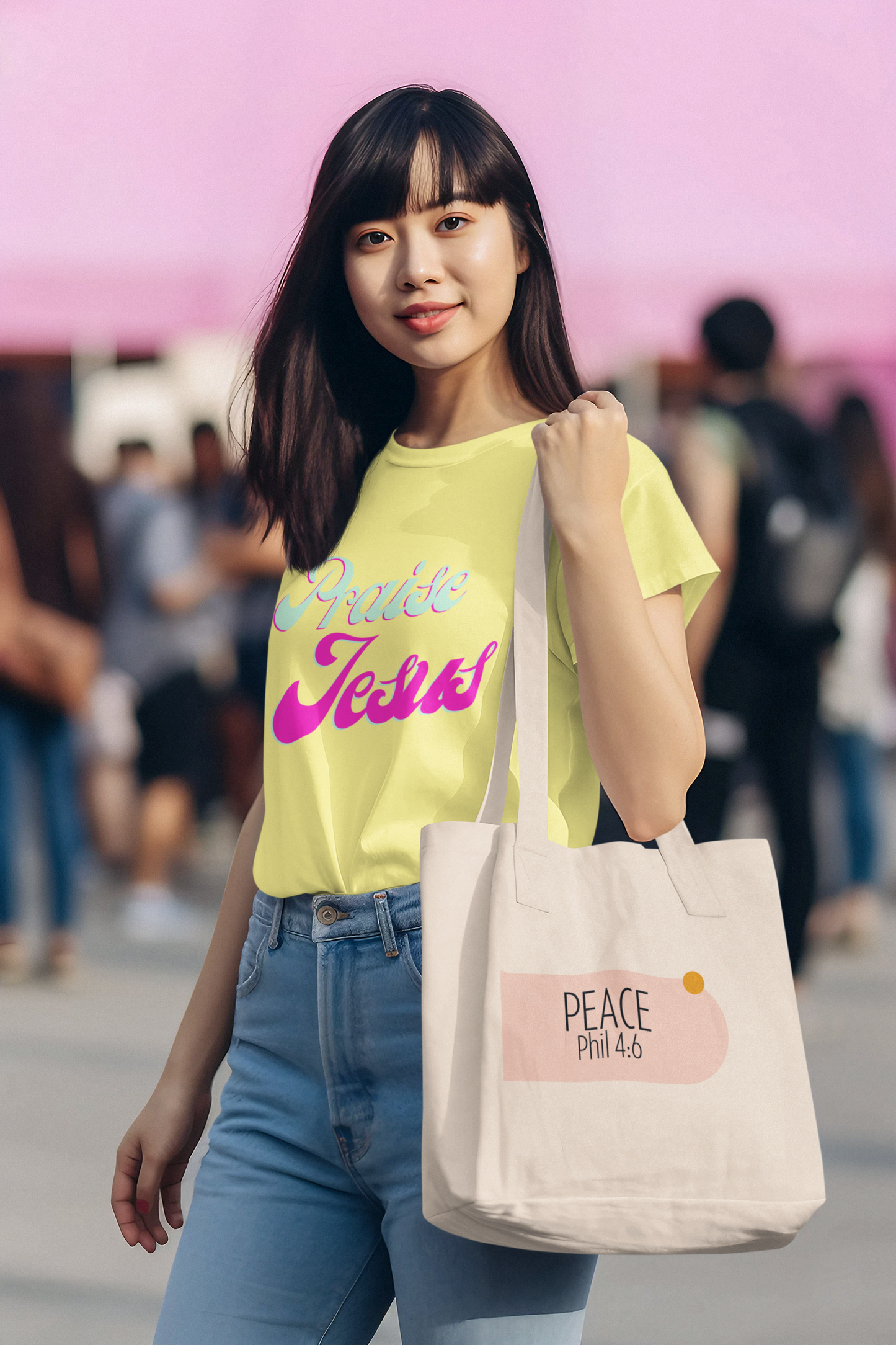 Praise Jesus- Women's Softstyle t-shirt