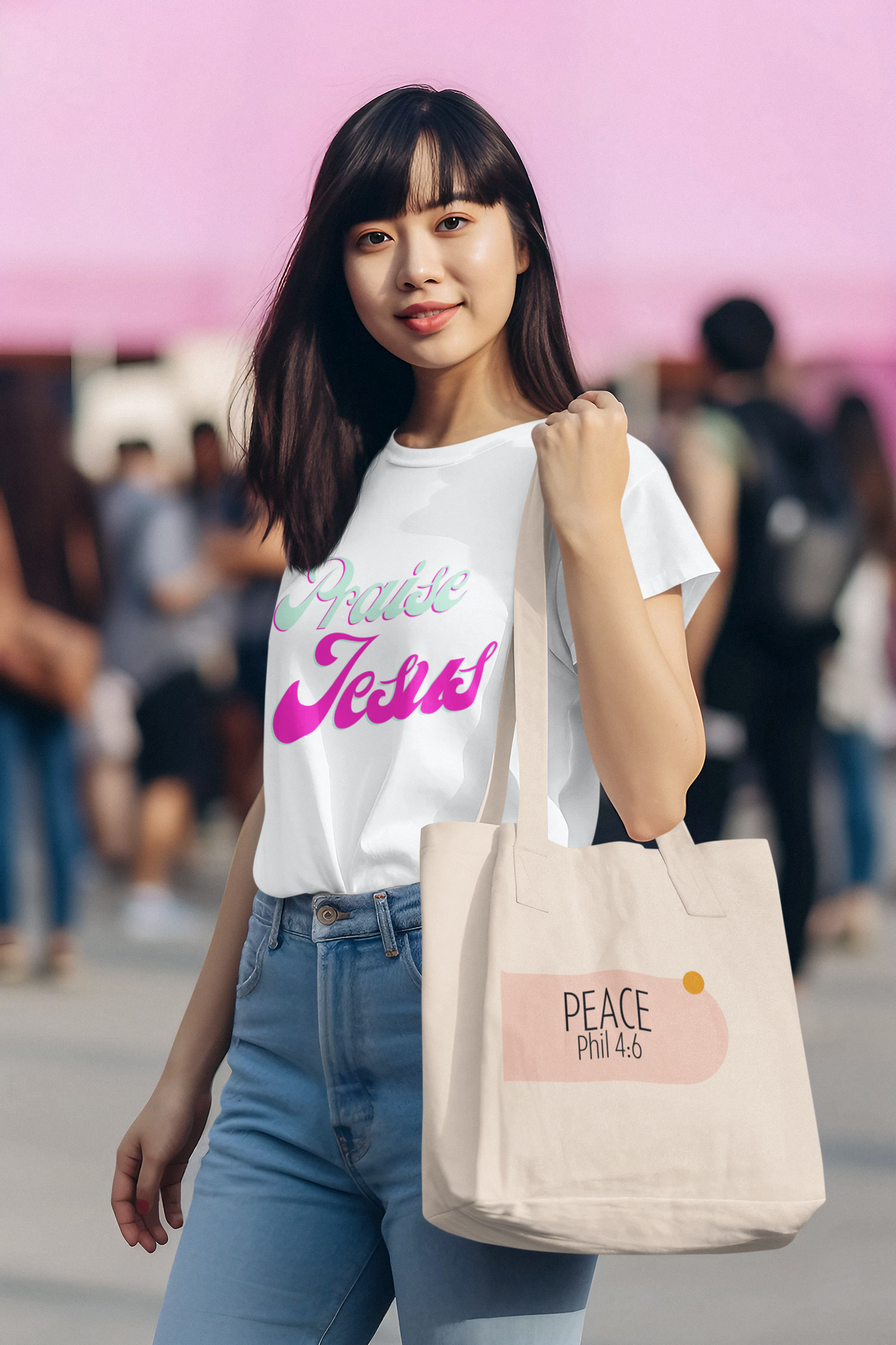 Praise Jesus- Women's Softstyle t-shirt