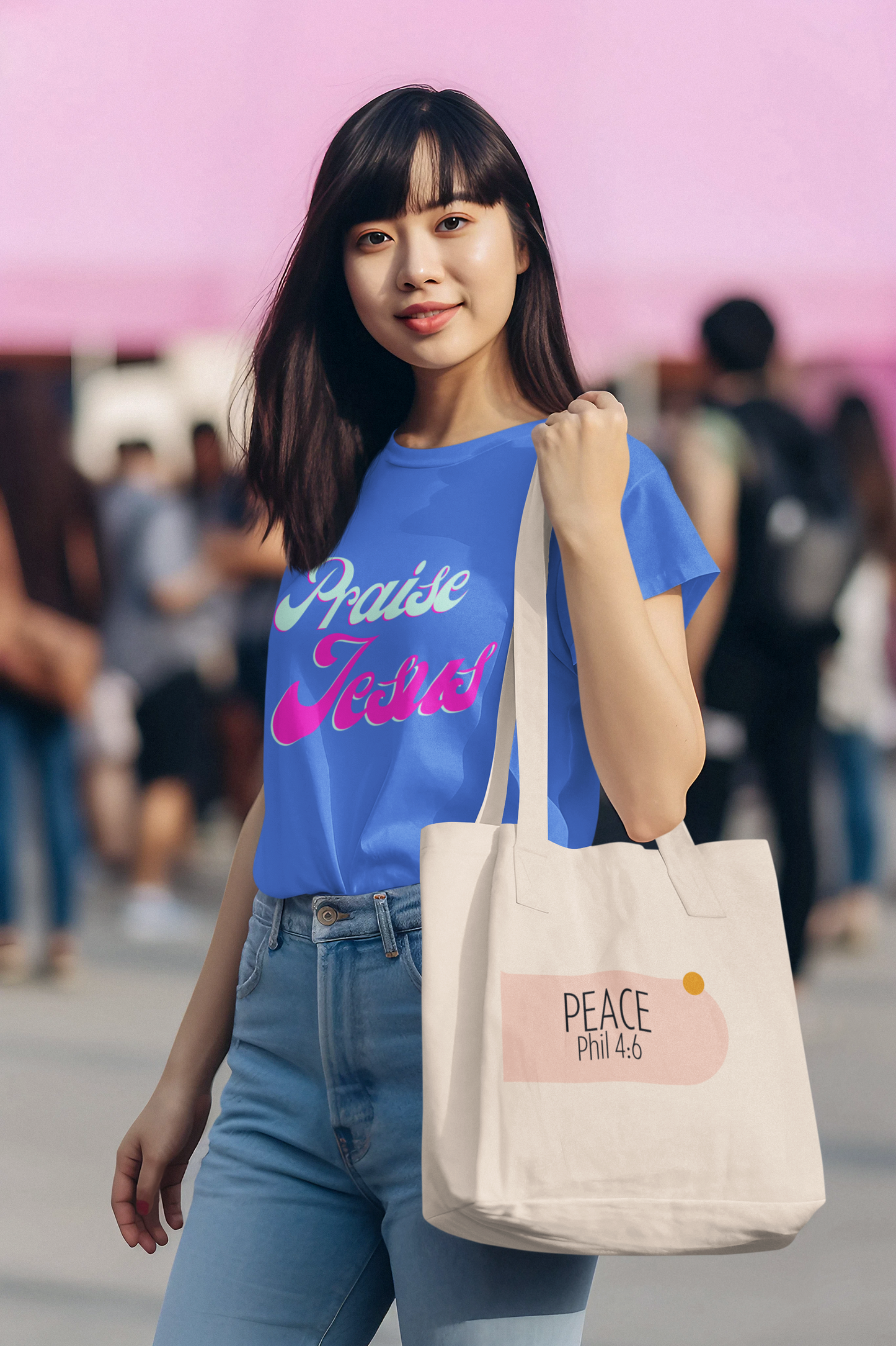 Praise Jesus- Women's Softstyle t-shirt